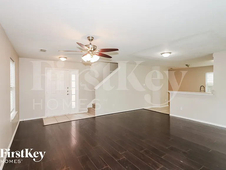 7311 Rising Brook Dr — Photo 3