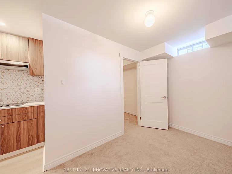 2057 Horace Duncan Cres #BASEMENT — Photo 7