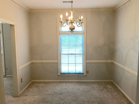 3rd image of 7168 Autumn Forrest Dr