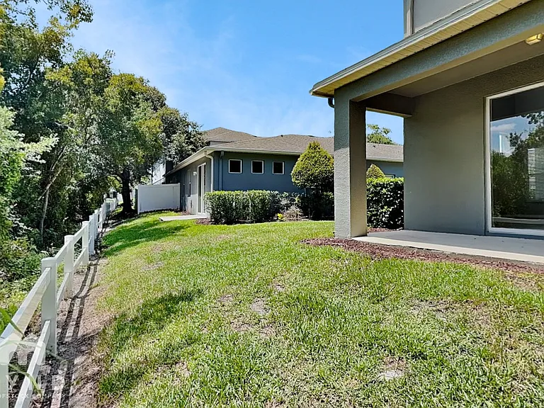1460 Travertine Ter — Photo 23