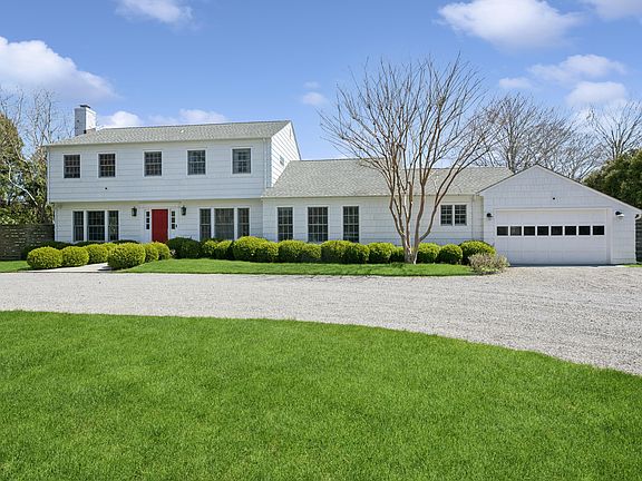 4th image of 8 Gansett Ln