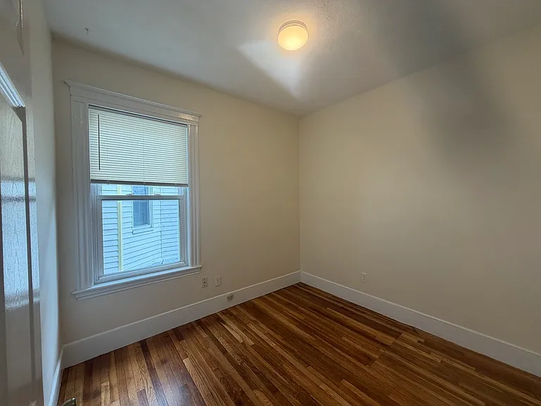 4 Usher Rd #2 — Photo 13