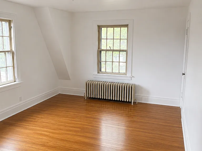 1314 Norwood Ave — Photo 4