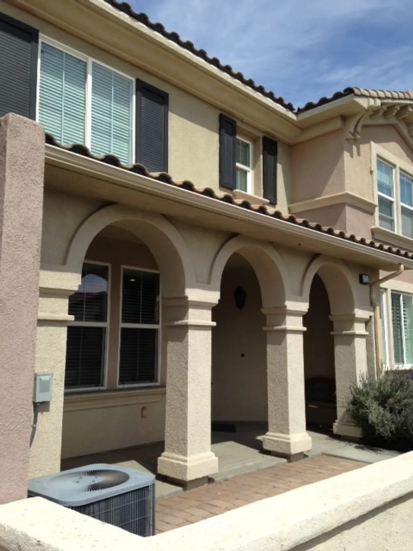 rosewell — Photo 1