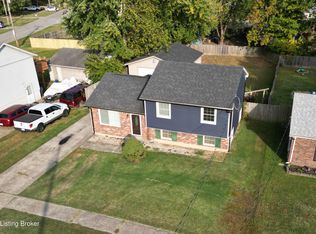 9703 Turnpike View Dr, Louisville, KY 40229