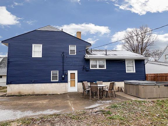 3rd image of 3870 Jerome Ct