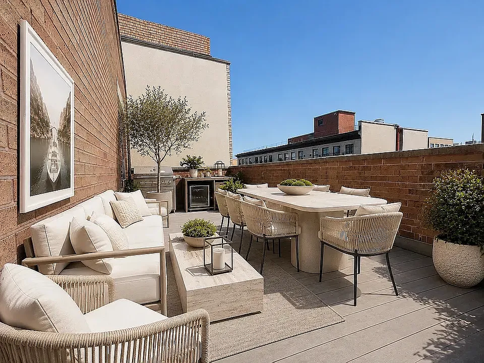 194 E 2nd St #6M