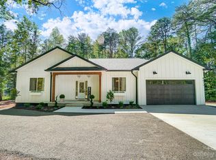 8812 Maggie Robinson Rd, Waxhaw, NC 28173