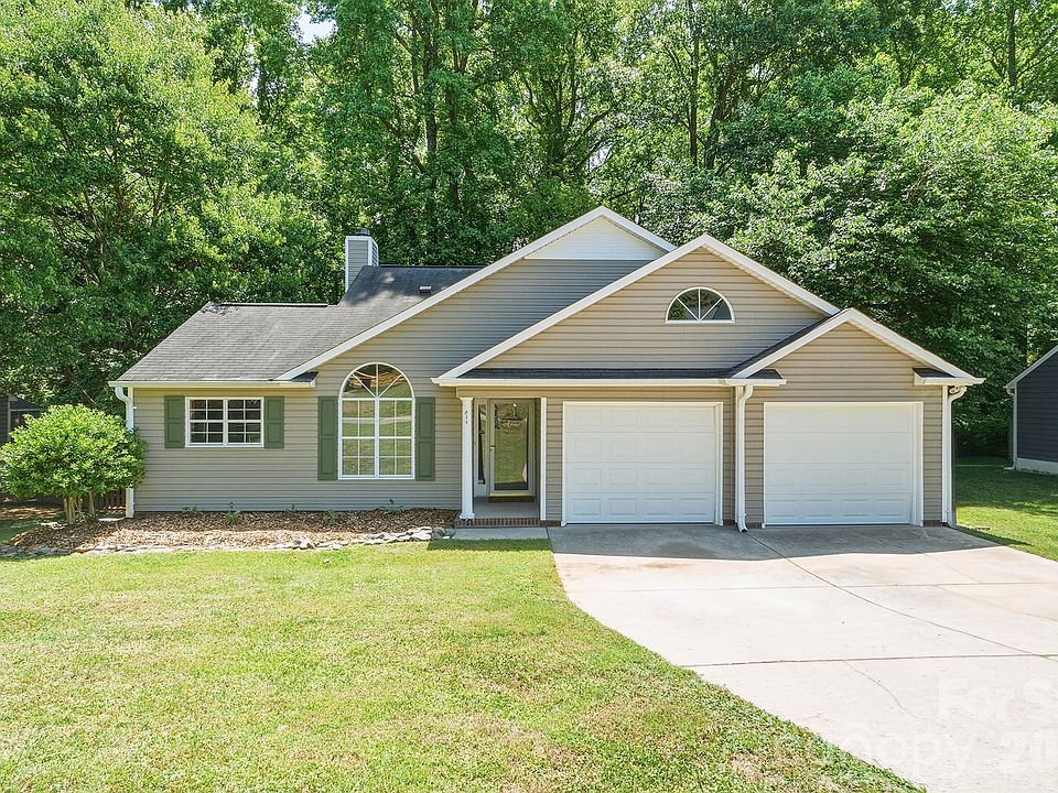 1st image of 874 Rebecca Jane Dr