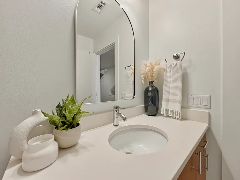 Guest Bathroom on 2nd Floor