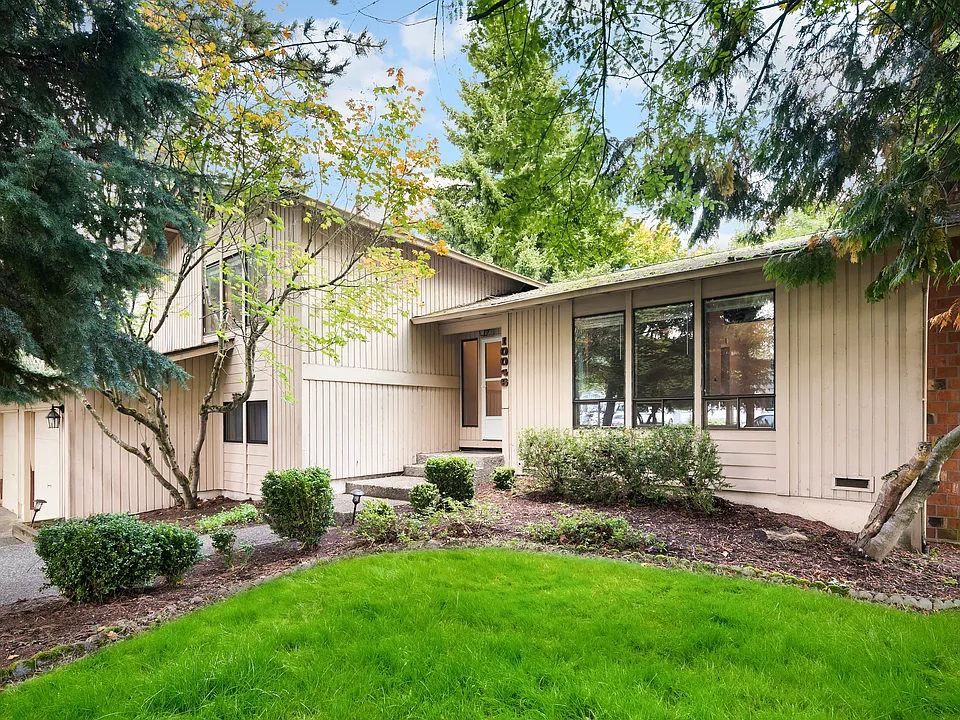 10046 116th Ave NE