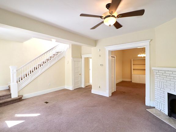 5th image of 307 E 9th St