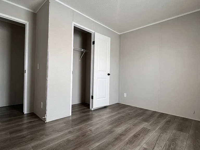 Cedar Terrace — Photo 52