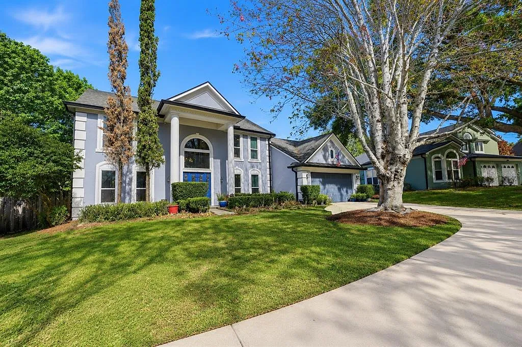 3 bed, 2.5 bath, 2365 sqft, $4,500 — Photo 4