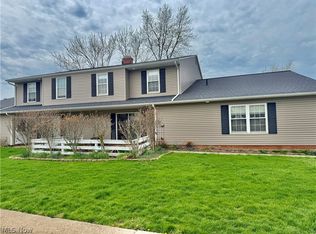 8140 Independence Dr APT B, Mentor, OH