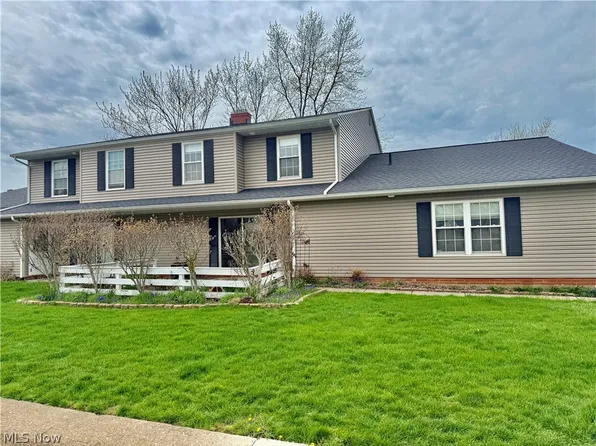 8140 Independence Dr APT B, Mentor, OH 44060