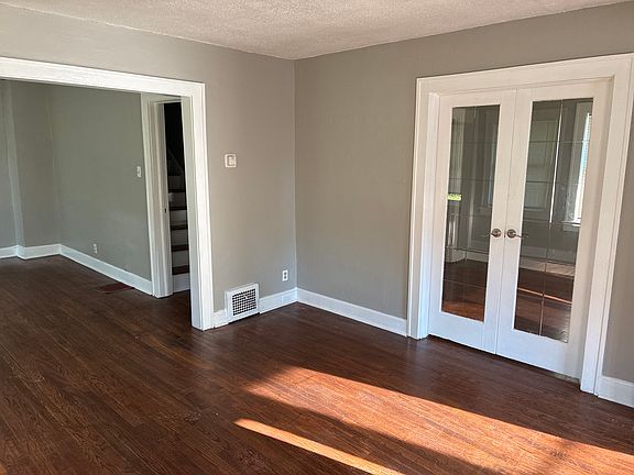 3rd image of 5420 Virginia Ave