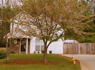 17 Ashley Ct, Cartersville, GA 30121
