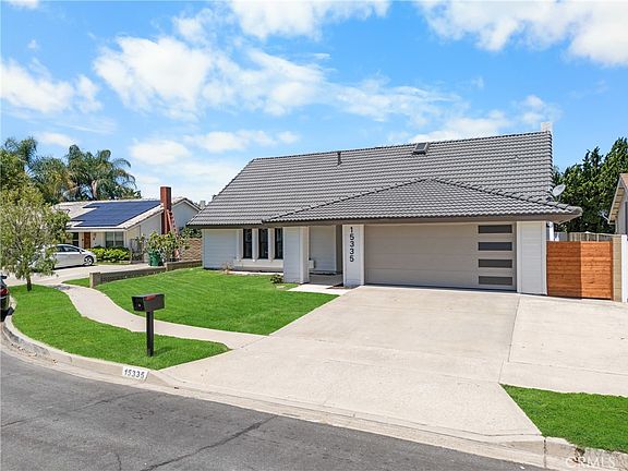 3rd image of 15335 Seine Cir