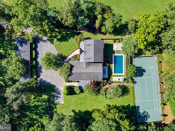 3rd image of 6980 Mink Hollow Rd