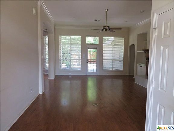 4th image of 5303 Bentwood Ln