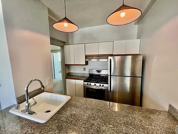 3rd image of 2415 Van Ness Ave APT 503