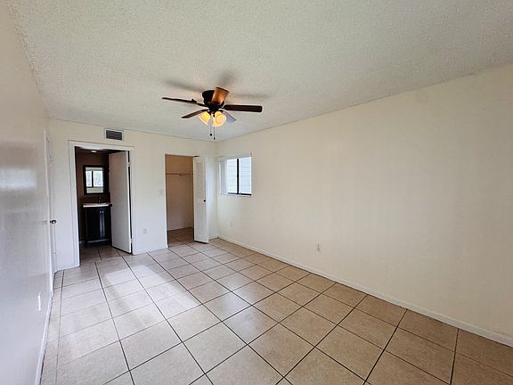 2nd image of 20681 NE 4th Pl N
