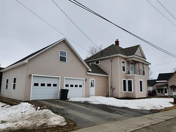 88 Young Street, Newport City, VT 05855