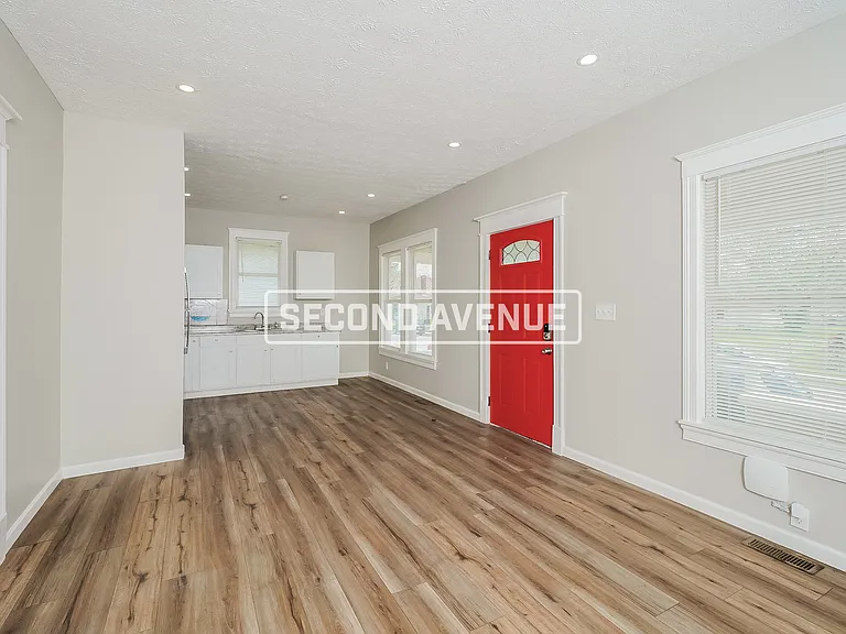2117 Osage Ave — Photo 4