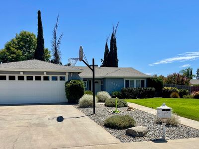 3237 W Country Court, Visalia, CA, 93277
