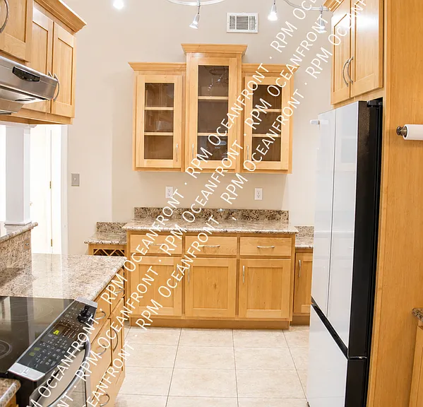 2143 Yardley Cir — Photo 8