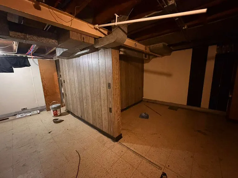 706 W Gramercy Ave — Photo 16