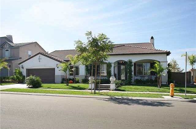 1st image of 982 Silver Oak Pl