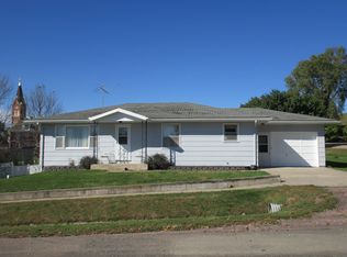 104 N 564th Ave, Hartington, NE 68739