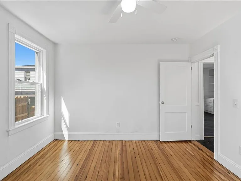 5 Peter St #1 — Photo 16