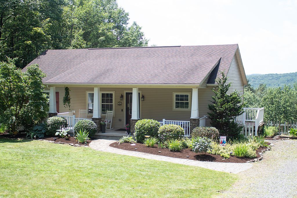 206 Hemlock Ln - Property Image