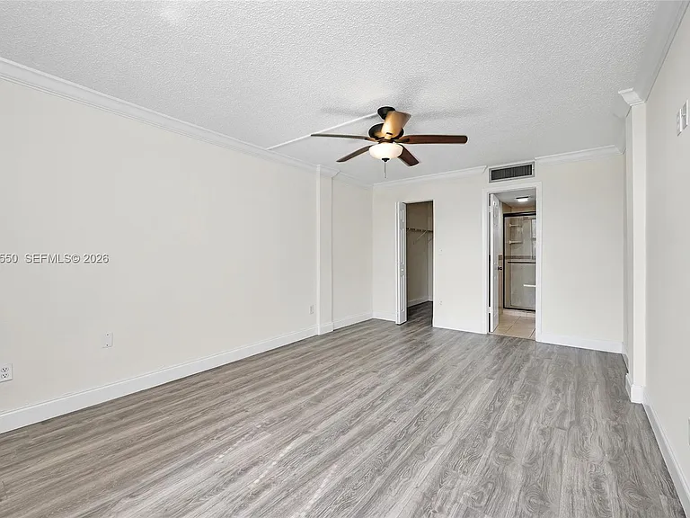 14601 N Kendall Dr #308K — Photo 17