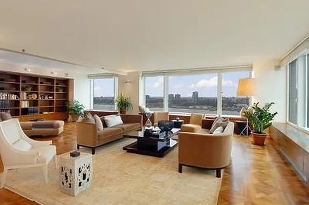 Sold by Corcoran | media 1