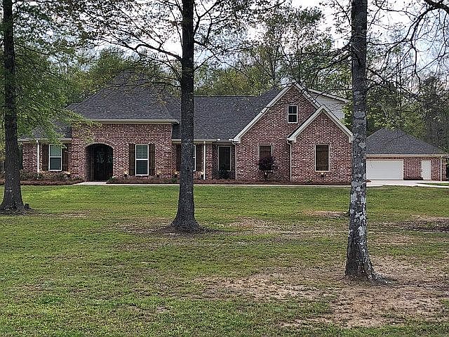 1st image of 282 Woodhaven Dr