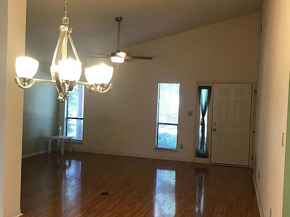 3rd image of 3534 Parkwood Ave