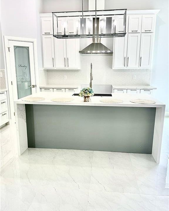 2nd image of 2617 Linva Ave
