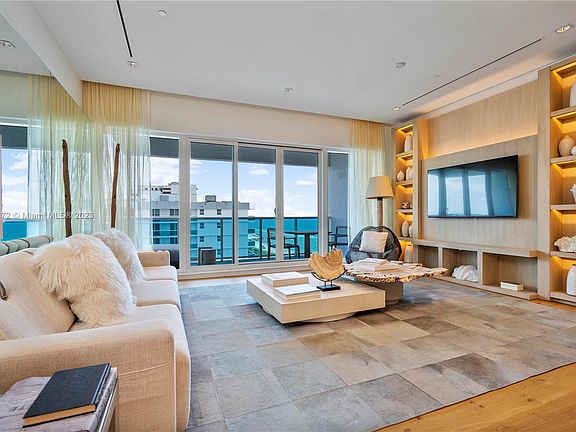 5th image of 102 24th St #Penthouse 1607