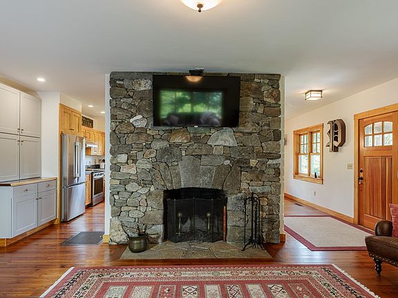 4th image of 562 Alstead Center Road
