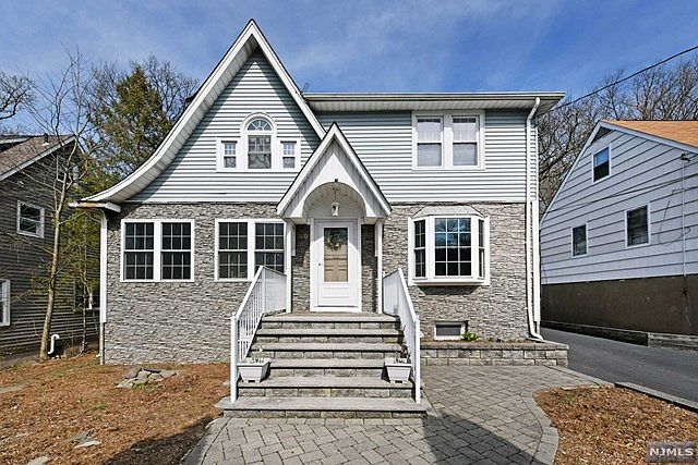 1st image of 49 Payne Ave