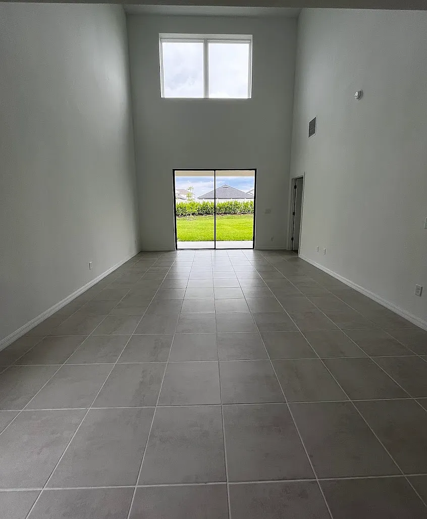 5 bed, 3.5 bath, 2100 sqft, $4,500 — Photo 4