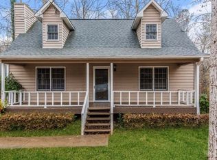 201 Prissy Ln, Woodstock, GA 30188