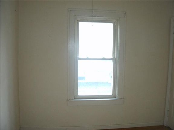 4th image of 708 Buena Ave