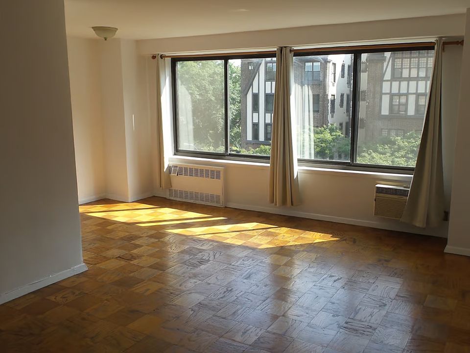1st image of 372 Central Park W APT 6F