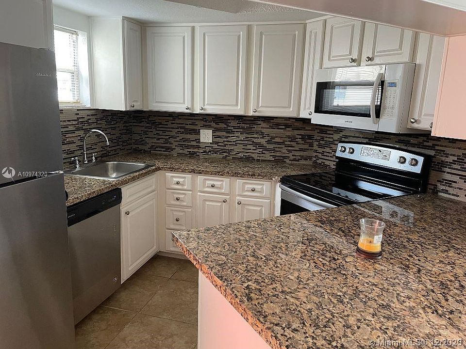 1st image of 8255 Lake Dr APT 401