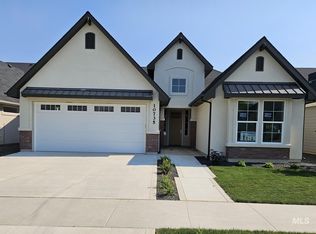 10735 W Bell Fountain Dr, Star, ID 83669